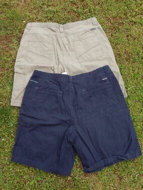 Columbia Mens Shorts Size 42 (11" Length) Set of 2